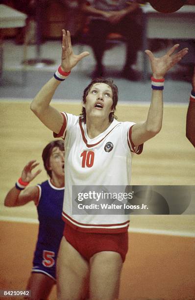 Summer Olympics: USSR Uljana Semjonova in action during game. Montreal, Canada 7/17/1976--8/1/1976 CREDIT: Walter Iooss Jr.