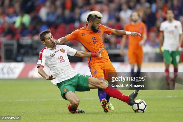 Ivaylo Chochev of Bulgaria, Tonny Vilhena of Holland during the FIFA World Cup 2018 qualifying match between The Netherlands and Bulgariaat the...