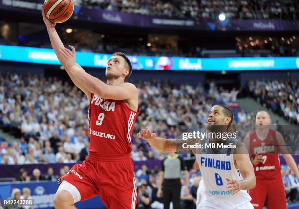 Mateusz Ponitka of Poland, Gerald Lee of Finland during the FIBA Eurobasket 2017 Group A match between Finland and Poland on September 3, 2017 in...