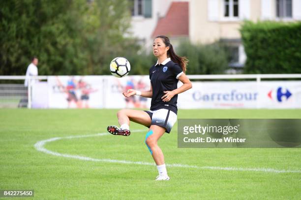 Ami Otaki of Paris FC warms up before the women's Division 1 match between FC Fleury 91 and Paris FC on September 3, 2017 in Fleury Merogis, France.