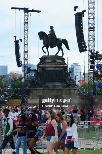 View of the The Washington Monument in Eakins Oval surrounded by festivalgoers during the 2017 Budweiser Made in America festival - Day 2 at Benjamin...