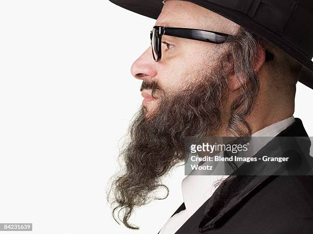 profile of serious jewish rabbi - rabbi stockfoto's en -beelden