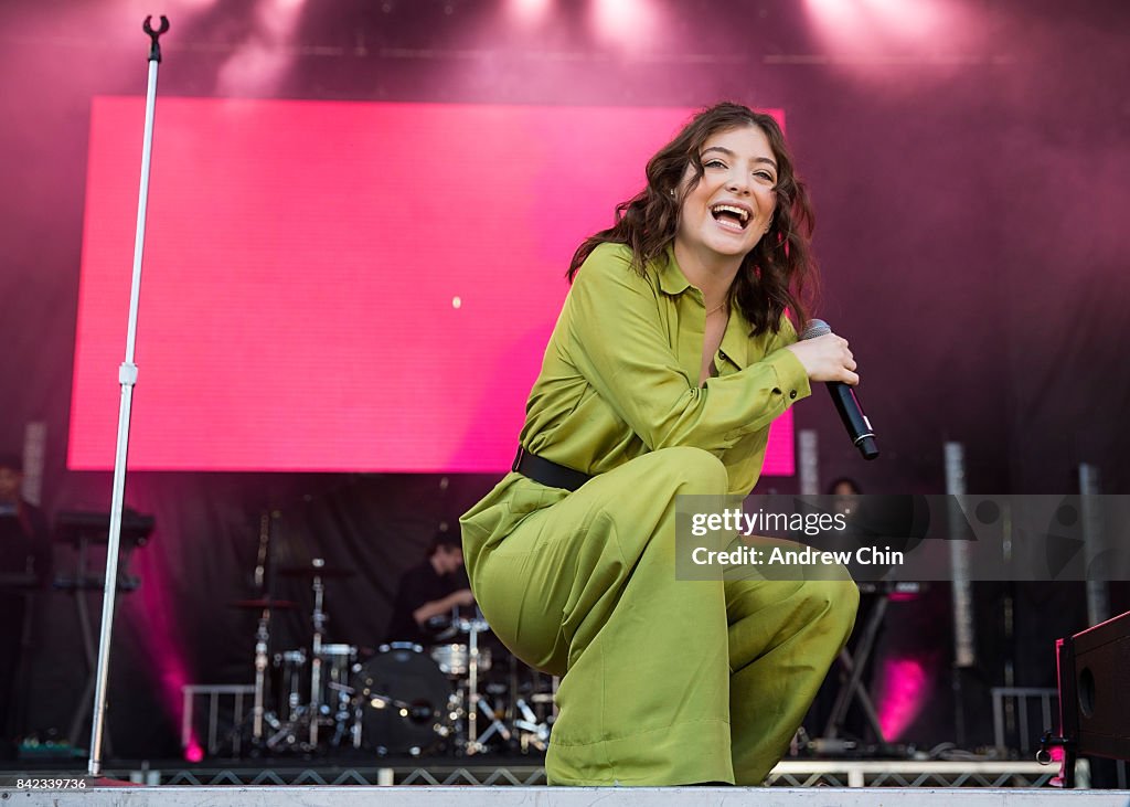 IHeartRadio Beach Ball