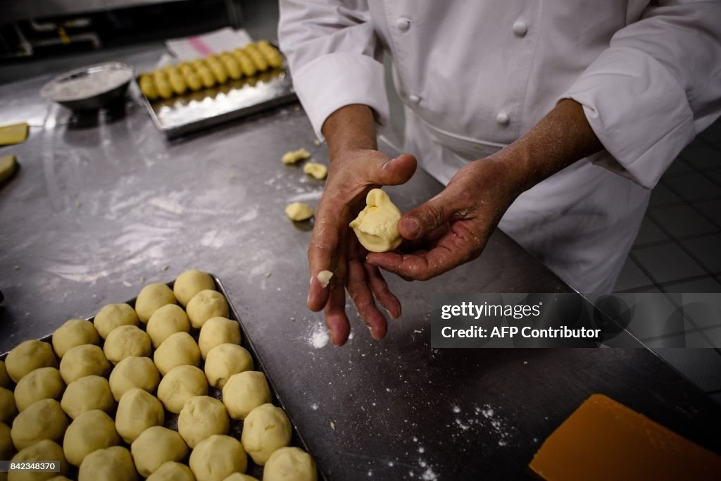 HONG KONG-LIFESTYLE-CULTURE-FOOD-MOONCAKE