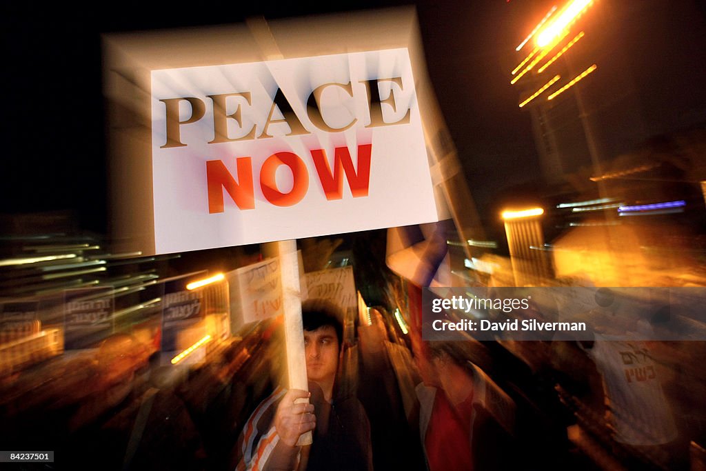 Israeli Peace Activists Call For Gaza Ceasefire
