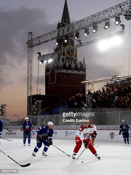 Players from Alexei Yashin Team and Jaromir Jagr Team in action during a Kontinental Hockey League all star show match at the Red Square on January...