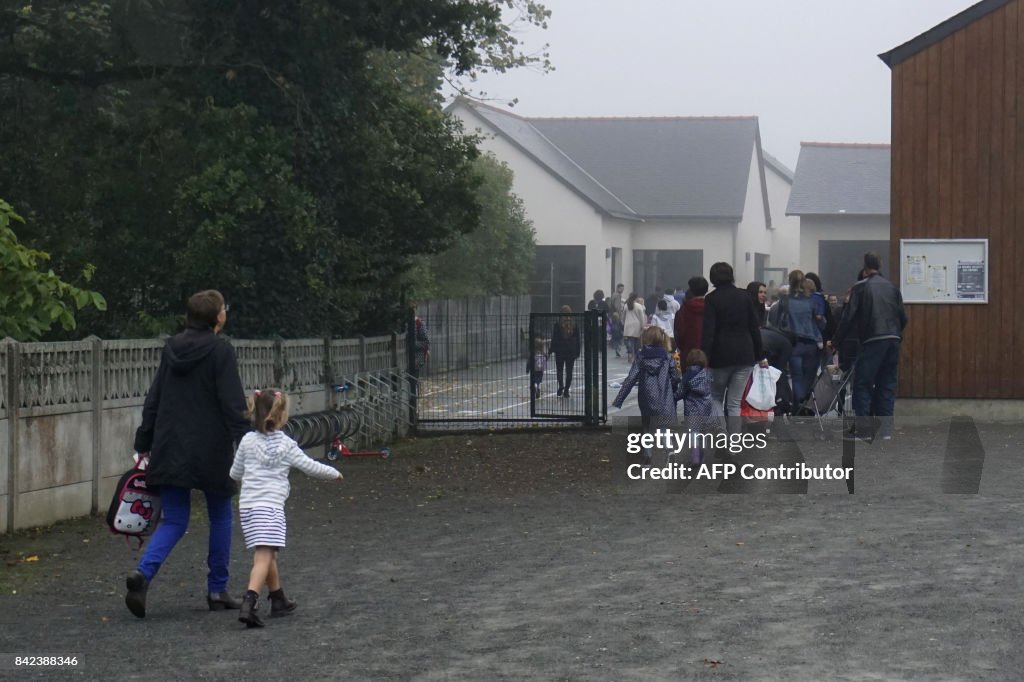 FRANCE-EDUCATION-SCHOOL