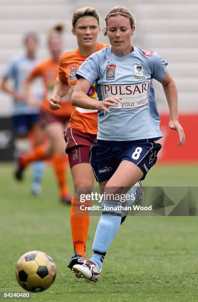 Joanne Burgess of Sydney FC controls the ball during the W-League Semi Final match between the Queensland Roar and Sydney FC at Ballymore on January...