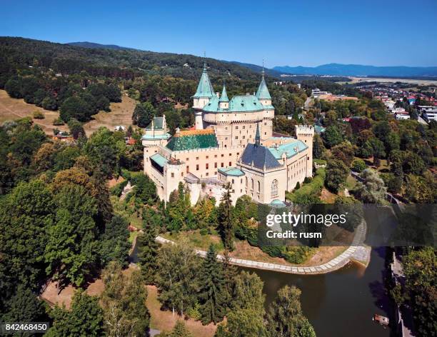 bojnice castle, slovakia - bojnice castle stock pictures, royalty-free photos & images