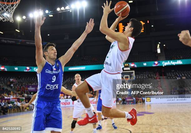 Zoltan Perl of Hungary vies with Jiri Welsch of Czech Republic during Group C of the FIBA Eurobasket 2017 mens basketball match between Hungary and...