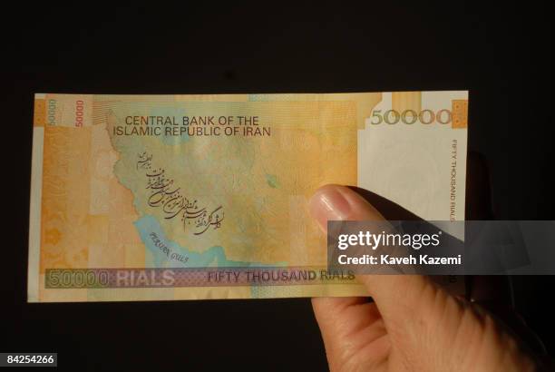 Rial Note 105 Iranian Rial Banknotes Stock Photos, High-Res Pictures, and Images ...