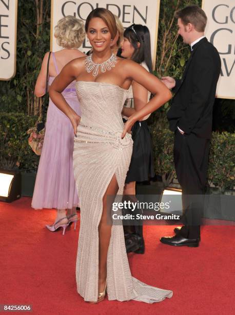 Beyonce arrives at The 66th Annual Golden Globe Awards at The Beverly Hilton Hotel on January 11, 2009 in Hollywood, California.