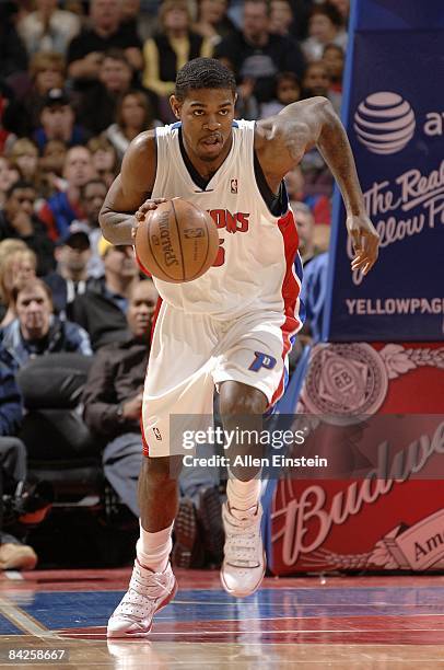 Amir Johnson of the Detroit Pistons dribbles during the game against the New Jersey Nets at the Palace of Auburn Hills on December 31, 2008 in Auburn...