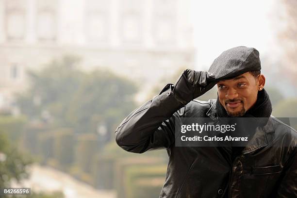 Actor Will Smith attends "Seven Pounds" photocall at Teatro Real on January 13, 2009 in Madrid, Spain.