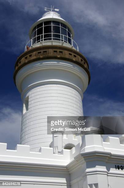 cape byron light, byron bay, new south wales, australia - byron bay lighthouse stock pictures, royalty-free photos & images