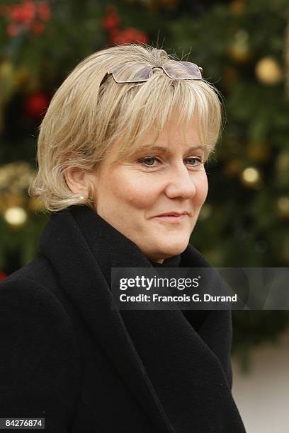 Junior Minister for Family Nadine Morano leaves the Weekly French Cabinet Meeting at Elysee Palace on January 14, 2009 in Paris, France.