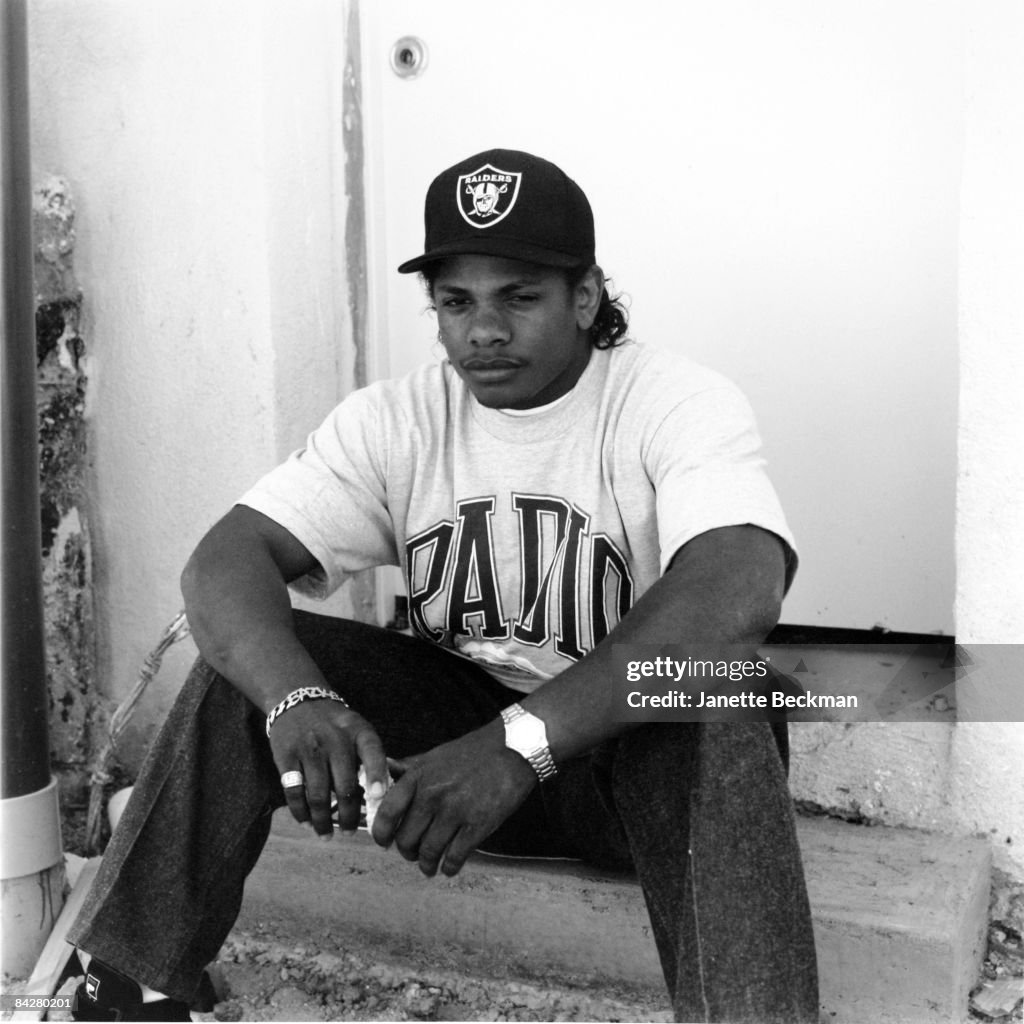 MUSIC: Rapper Eazy-E's FIRST House and Photoshoot LOCATION – Photoshoot by  Chi Modu – Norwalk, California – 1994 – ALL ABOUT LOS ANGELES