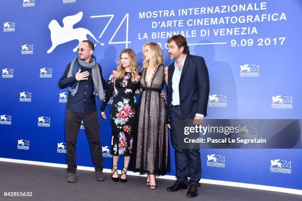 Darren Aronofsky , Michelle Pfeiffer, Jennifer Lawrence and Javier Bardem attend the 'mother!' photocall during the 74th Venice Film Festival on...