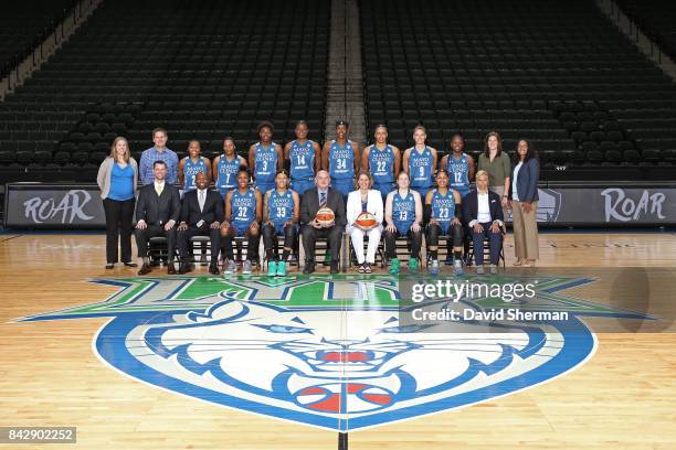 Lynx Roster 85,630 Minnesota Lynx Team Photo Stock Photos, High-Res Pictures, and ...