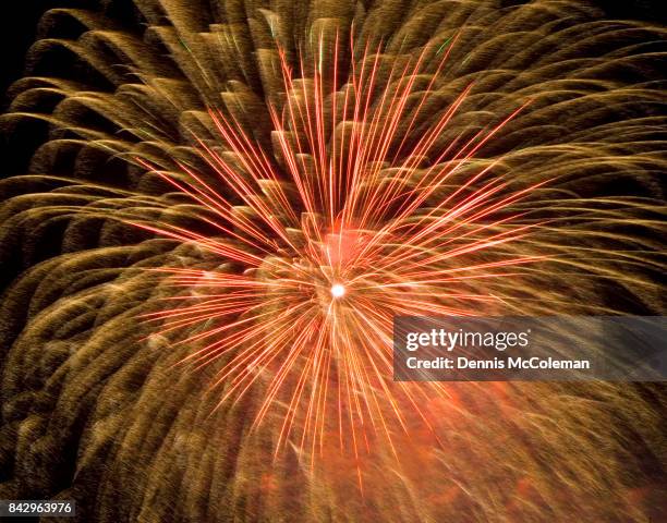 fireworks - dennis mccoleman imagens e fotografias de stock