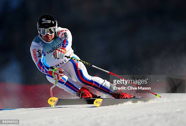 David Poisson of France in action during the FIS Ski World Cup Downhill training on January 15, 2009 in Wengen, Switzerland.