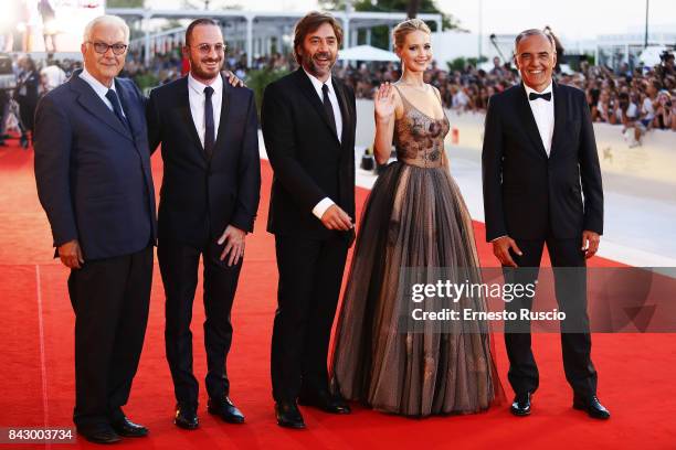 Paolo Baratta, Darren Aronofsky, Javier Bardem, Jennifer Lawrence and Alberto Barbera walk the red carpet ahead of the 'mother!' screening during the...