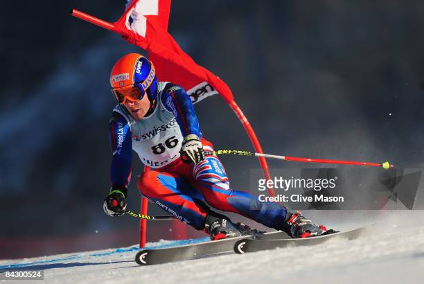 Douglas Crawford of Great Britain in action during the FIS Ski World Cup Downhill training on January 15, 2009 in Wengen, Switzerland.