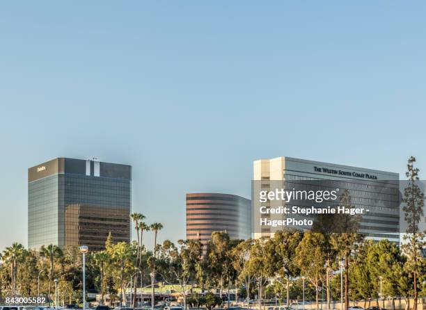 buildings in costa mesa - costa mesa stock pictures, royalty-free photos & images