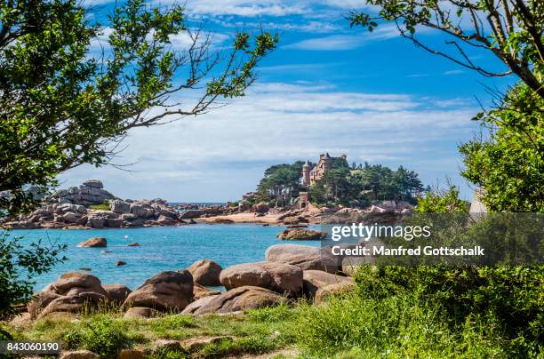 château de costaérès cote de granit rose - cotes darmor stock pictures, royalty-free photos & images