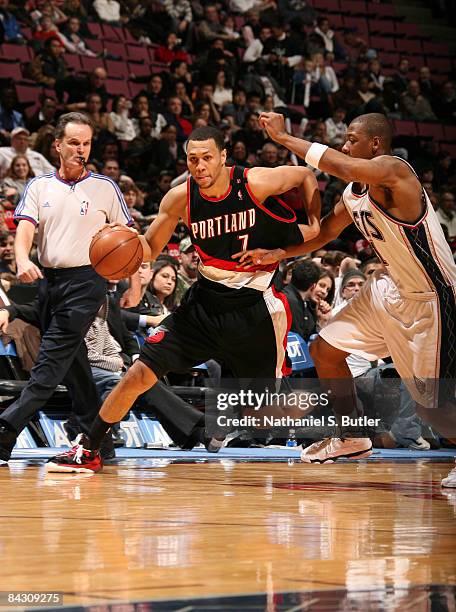 Brandon Roy of the Portland Trail Blazers drives against Bobby Simmons of the New Jersey Nets on January 15, 2009 at the IZOD Center in East...