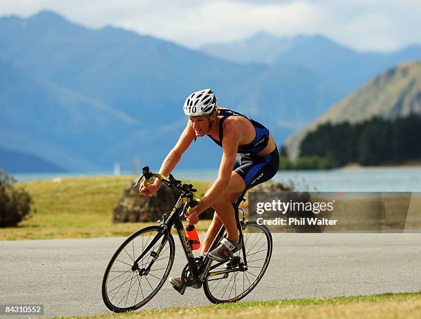 Sam Prebble 552 Tri Cycle Stock Photos, High-Res Pictures, and Images - Getty Images