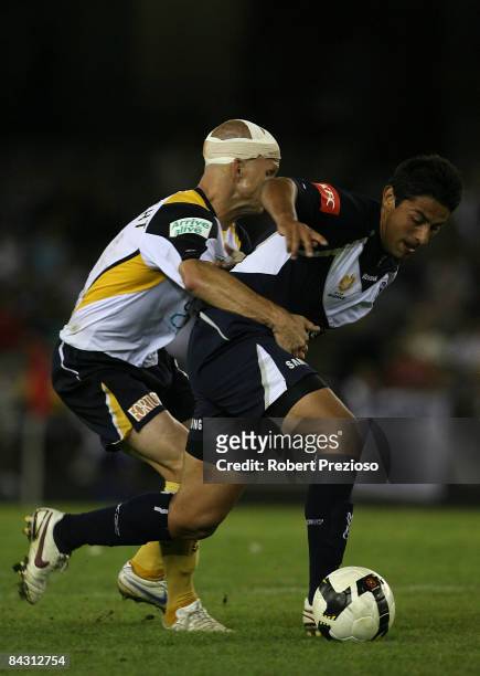 Carlos Hernandez of the Victory controls the ball during the round 20 A-League match between the Melbourne Victory and the Central Coast Mariners at...