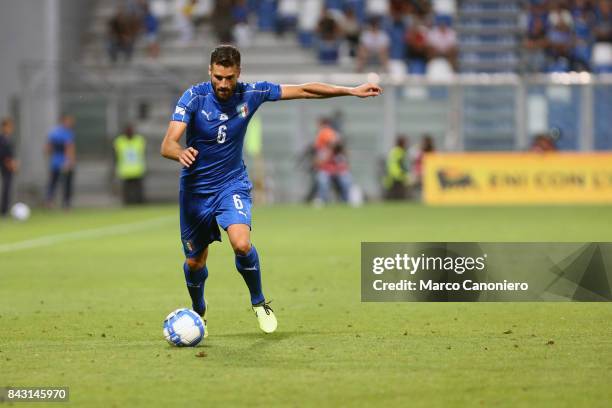 Antonio Candreva of Italy in action during the FIFA 2018 World Cup Qualifier match between Italy and Israel . Italy wins 1-0 over Israel.