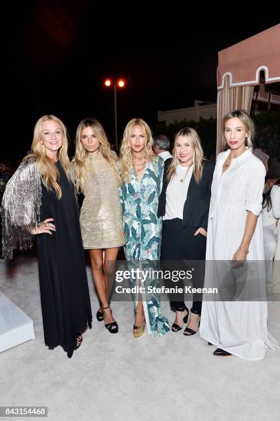 Emily Erica Emily Elliott Photos and Premium High Res Pictures - Getty Images