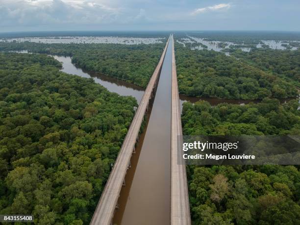 atchafalaya basin bridge interstate 10 louisiana - lafayette louisiana stock-fotos und bilder