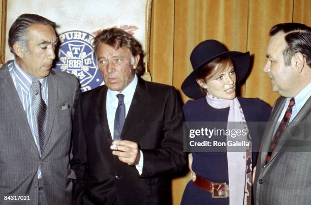 Anthony Quinn, Richard Burton, Jacqueline Bisset and Jonathan Winters