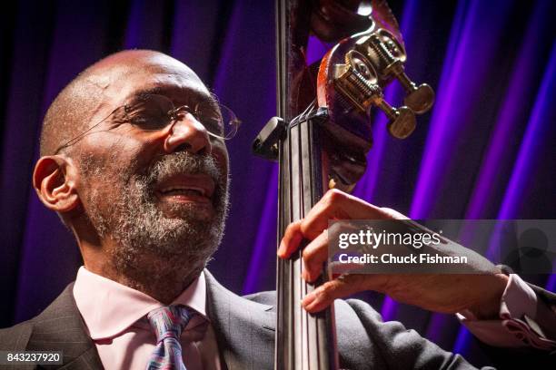 Ron Carter 7,550 Ron Carter Photos & High Res Pictures - Getty Images