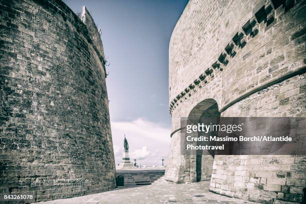 the porta (gate) alfonsina - otranto stock pictures, royalty-free photos & images