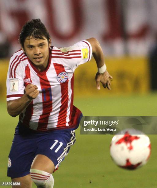 Oscar Romero of Paraguay runs for the ball during a match between Paraguay and Uruguay as part of FIFA 2018 World Cup Qualifiers at Defensores del...