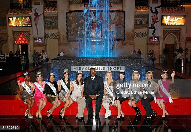 Russell Joyner executive vice president and general manager of the Miracle Mile Shops and contestants in the 2009 Miss America Pageant Shamika K....