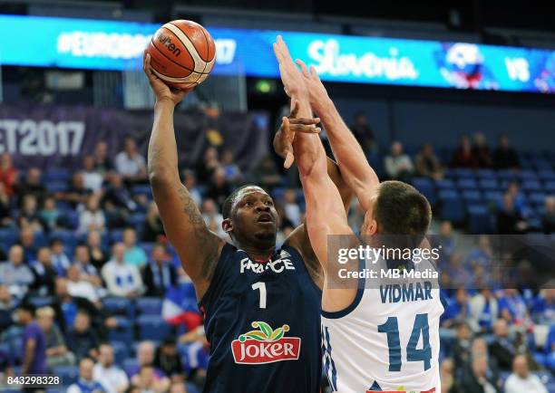 Kevin Seraphin of France, Gasper Vidmar of Slovenia during the FIBA Eurobasket 2017 Group A match between Slovenia and France on September 6, 2017 in...