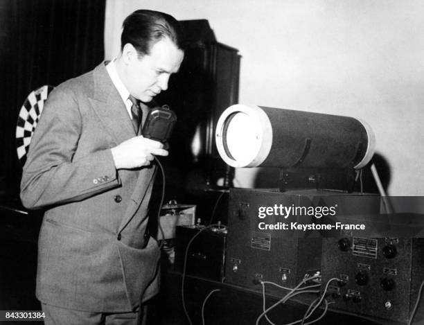 Gamma Rays Inventions 40 Gamma Ray Machine Stock Photos, High-Res Pictures, and Images ...