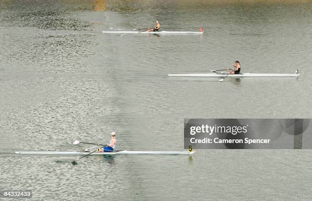 Leah Stanley of New Zealand rows to victory in the womens single sculls final during day four of the Australian Youth Olympic Festival at the Sydney...