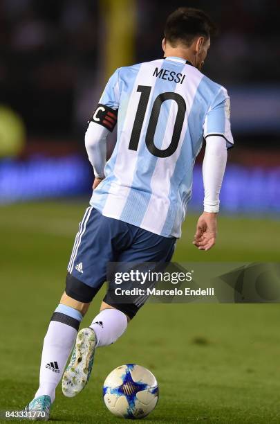 Lionel Messi of Argentina drives the ball during a match between Argentina and Venezuela as part of FIFA 2018 World Cup Qualifiers at Monumental...