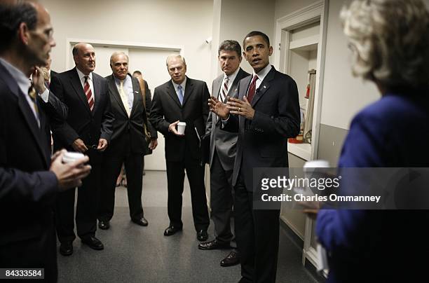 Backstage US Senator and presumptive Democratic Presidential nominee Barack Obama talks with the Governors before attending a meeting of Democratic...