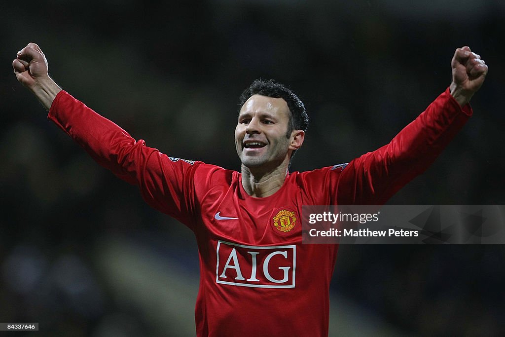 Bolton Wanderers v Manchester United