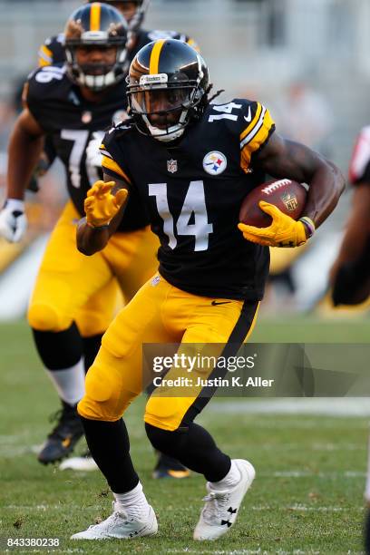 Sammie Coates of the Pittsburgh Steelers in action during a preseason game against the Atlanta Falcons at Heinz Field on August 20, 2017 in...