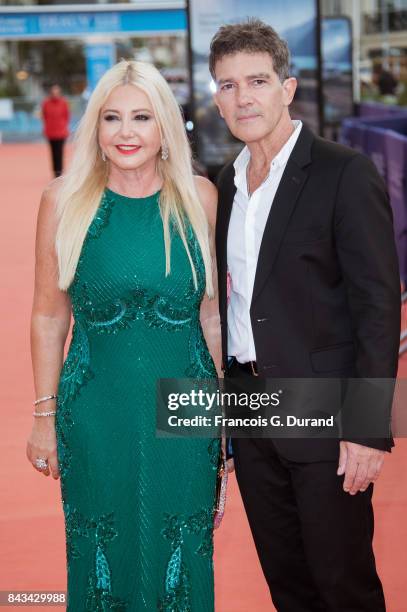 Monika Bacardi and Antonio Banderas pose on the red carpet before the screening of the movie "The Music Of Silence" during the 43rd Deauville...