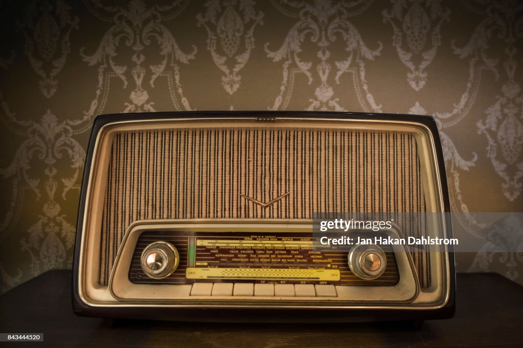 Vintage radio with European radio stations