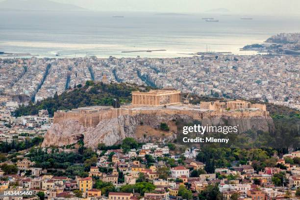 cityscape akropolis athen - akropolis stock-fotos und bilder